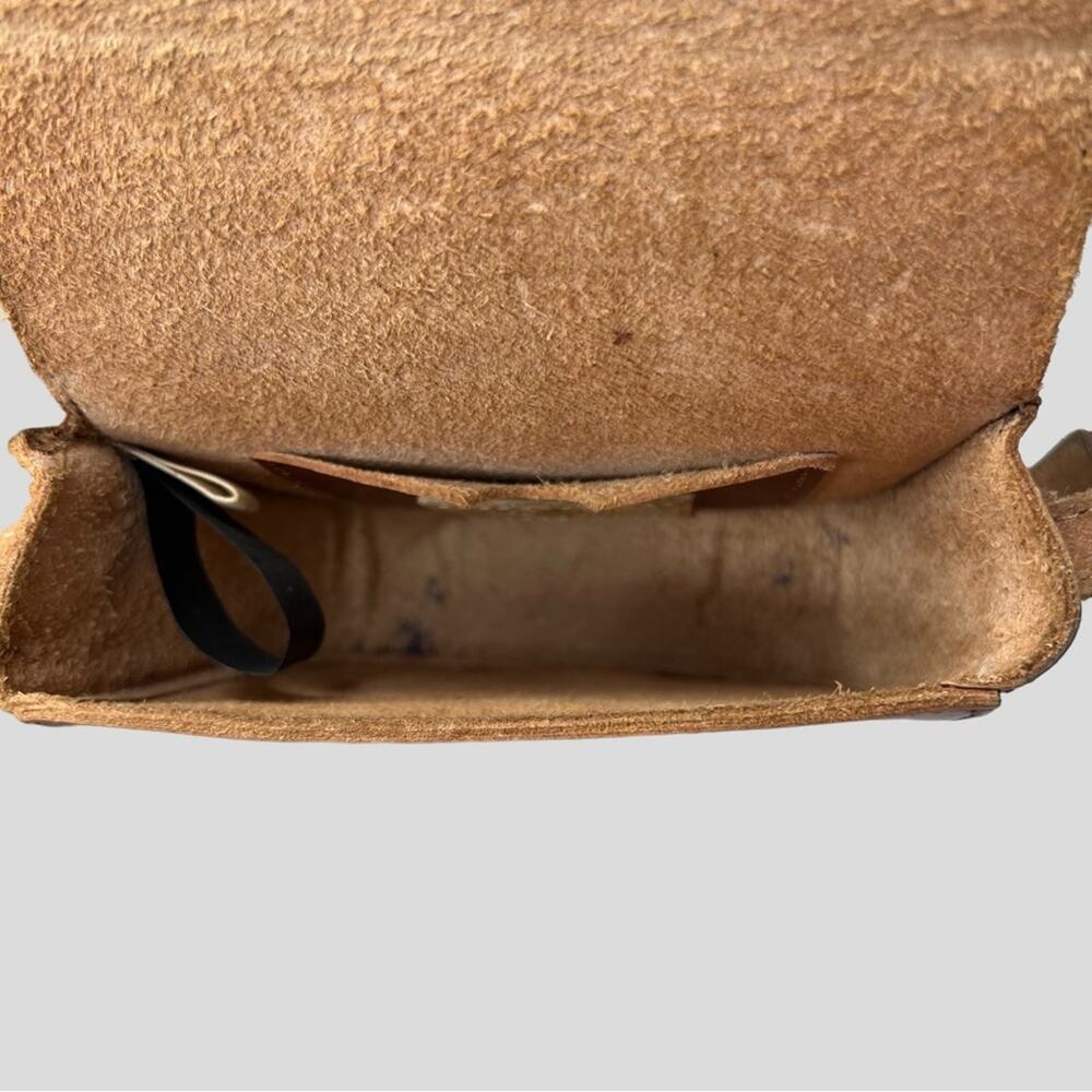 Jasper & Jeera Anthropologie Brown Leather Saddle Bag Crossbody Turn Lock Flap - Picture 10 of 16
